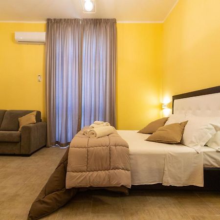 B&B Trianon Наполи Екстериор снимка