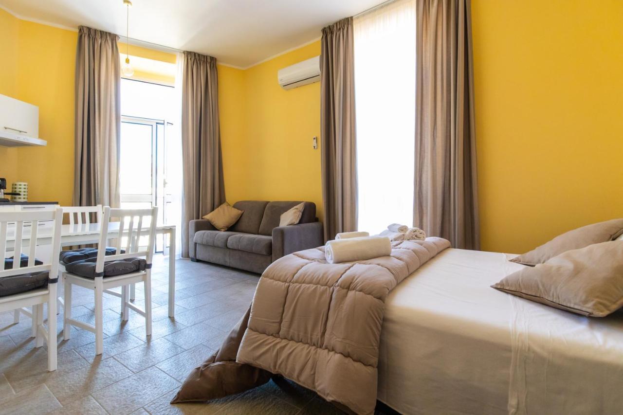 B&B Trianon Наполи Екстериор снимка