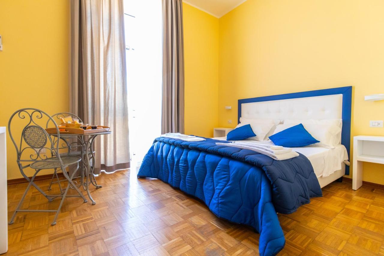 B&B Trianon Наполи Екстериор снимка