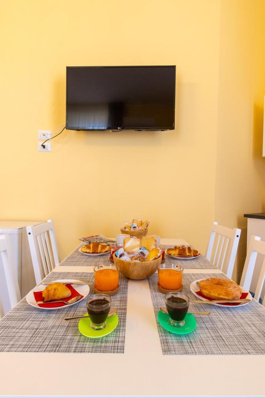 B&B Trianon Наполи Екстериор снимка