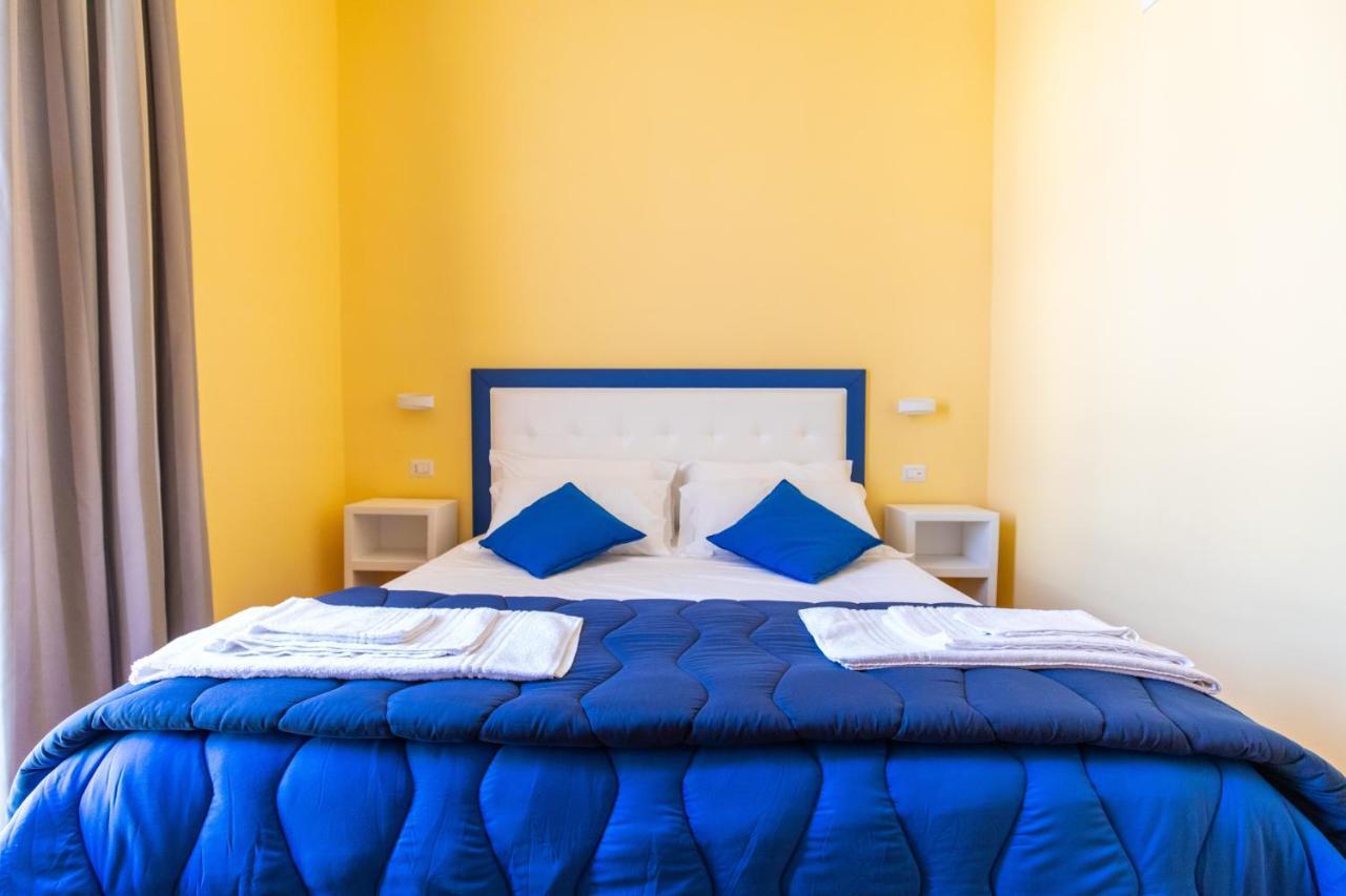 B&B Trianon Наполи Екстериор снимка