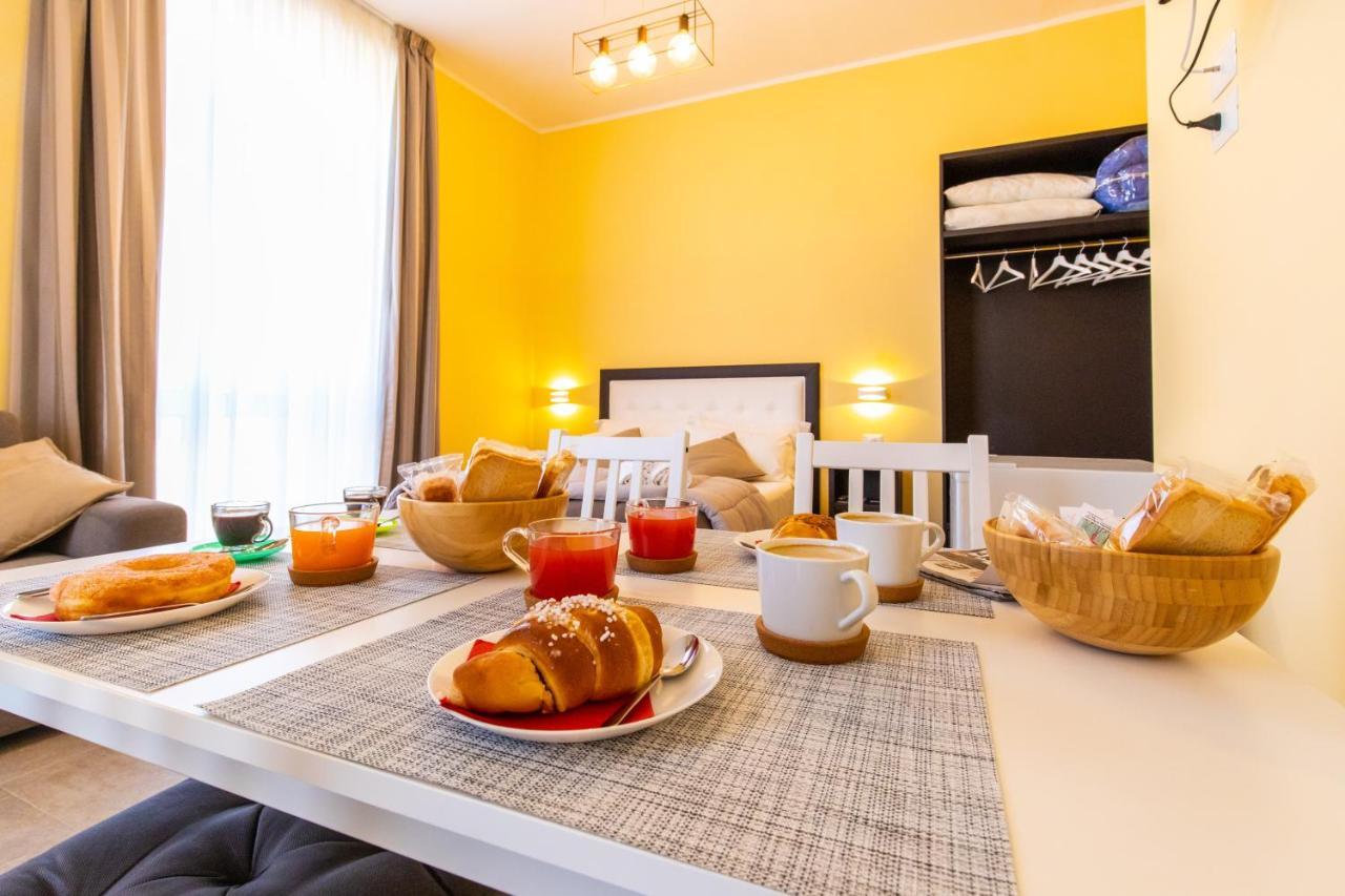 B&B Trianon Наполи Екстериор снимка